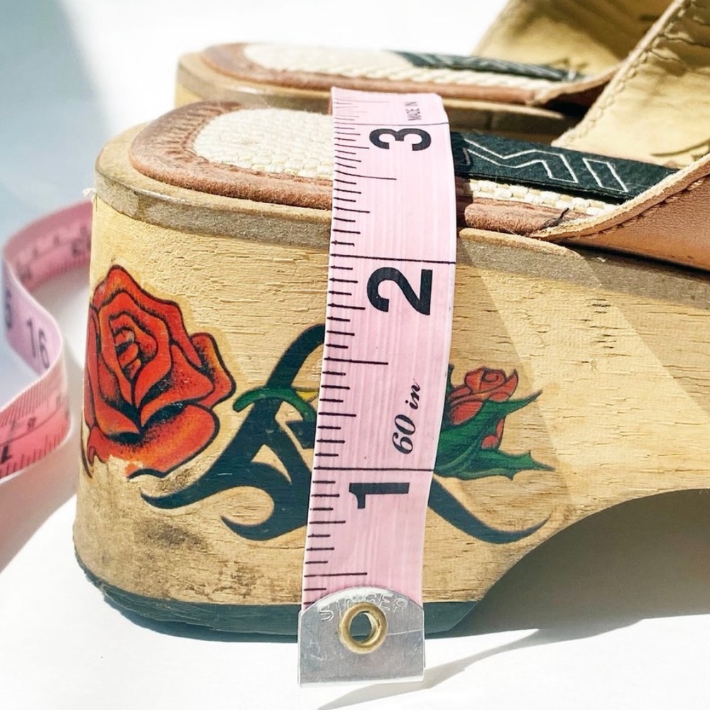 SOLD Vintage 70s "MIA" Brazilian Platform Sandals - Picture 16 of 16